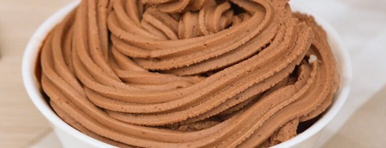 2-Ingredient Hot Chocolate Whipped Cream Recipe