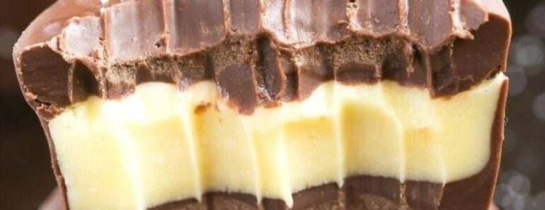 2-Ingredient Coconut Chocolate Cups Recipe 2-Ingredient Coconut Chocolate Cups Recipe
