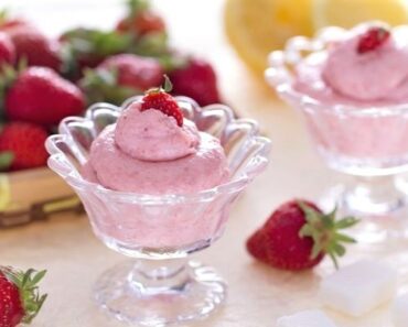 Simple Strawberry Mousse Recipe