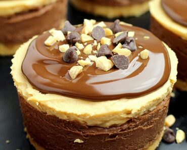 “Meet Your New Obsession: This Choco-Peanut Butter Mini-Cheesecake Recipe Is Pure Bliss!