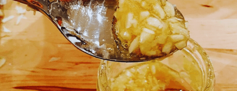 What Happens to Your Body If You Eat Garlic and Honey on an Empty Stomach for 7 Days
